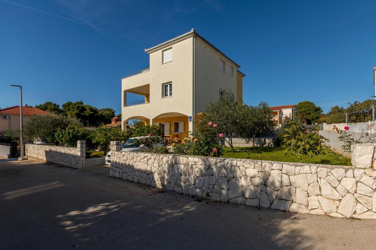 Apart Sa Terasom 250M Od Plaze,Parking,Wi Fi,Rostilj Трогир Экстерьер фото
