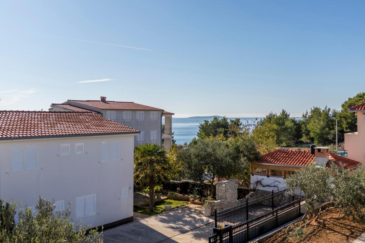 Apart Sa Terasom 250M Od Plaze,Parking,Wi Fi,Rostilj Трогир Экстерьер фото