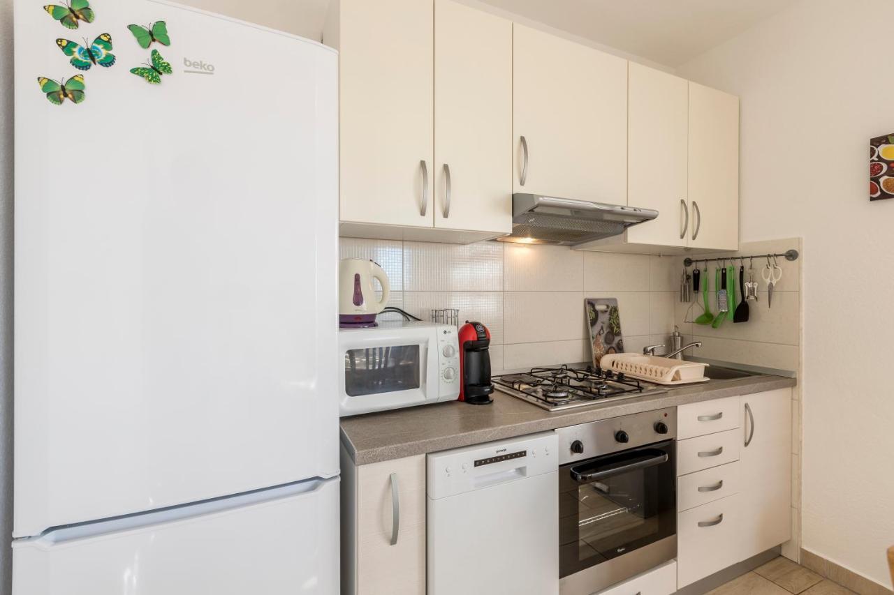 Apart Sa Terasom 250M Od Plaze,Parking,Wi Fi,Rostilj Трогир Экстерьер фото