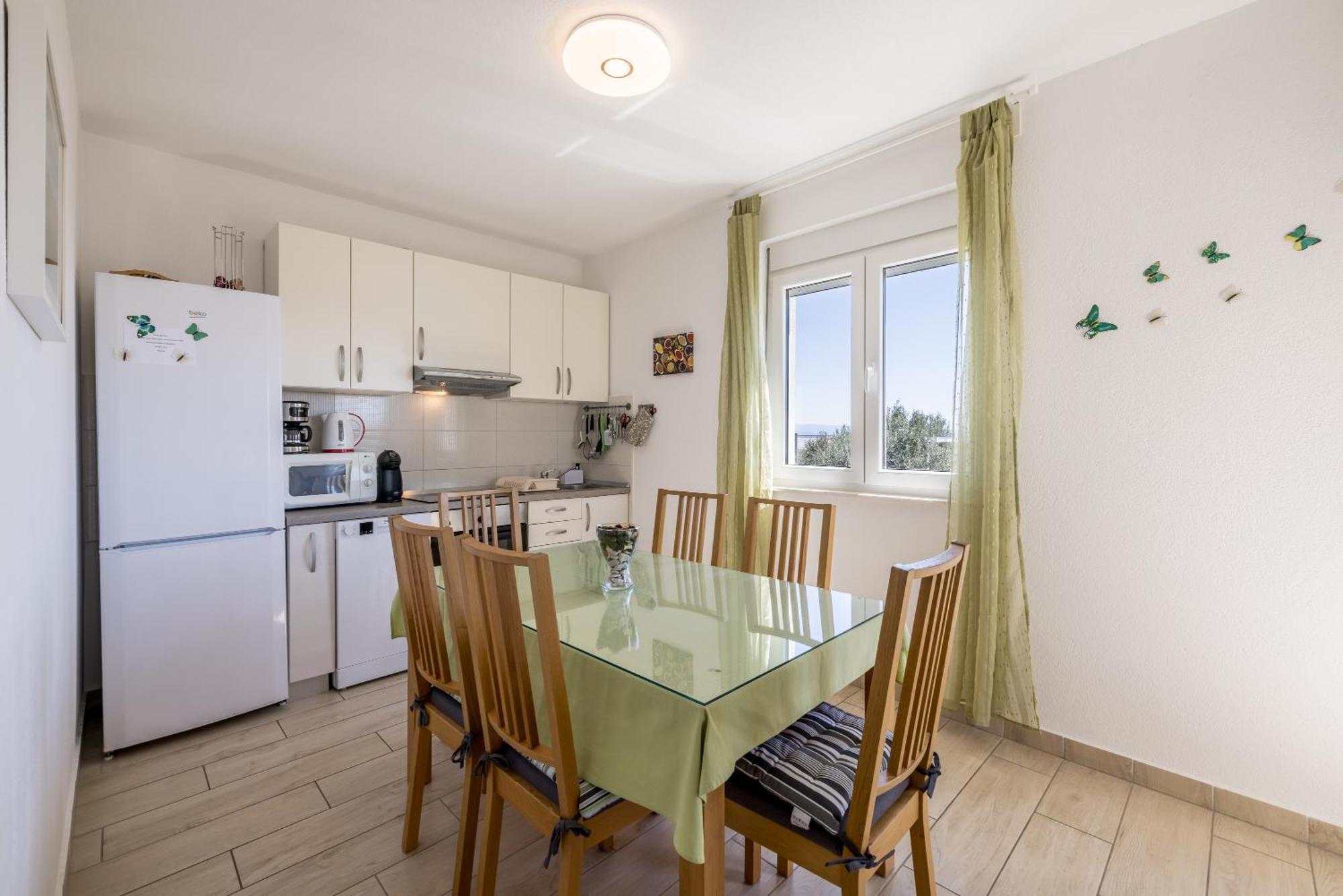 Apart Sa Terasom 250M Od Plaze,Parking,Wi Fi,Rostilj Трогир Экстерьер фото