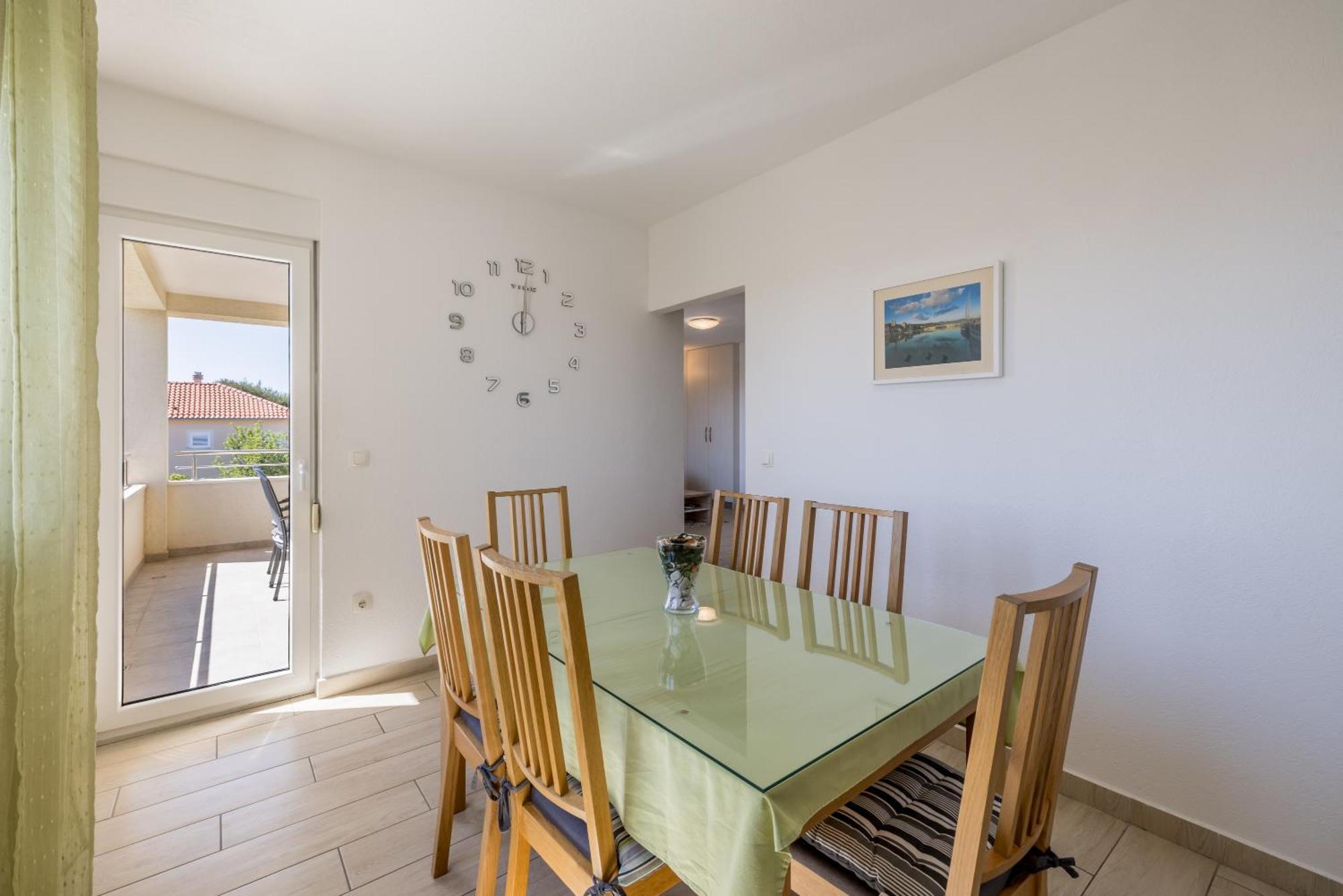 Apart Sa Terasom 250M Od Plaze,Parking,Wi Fi,Rostilj Трогир Экстерьер фото