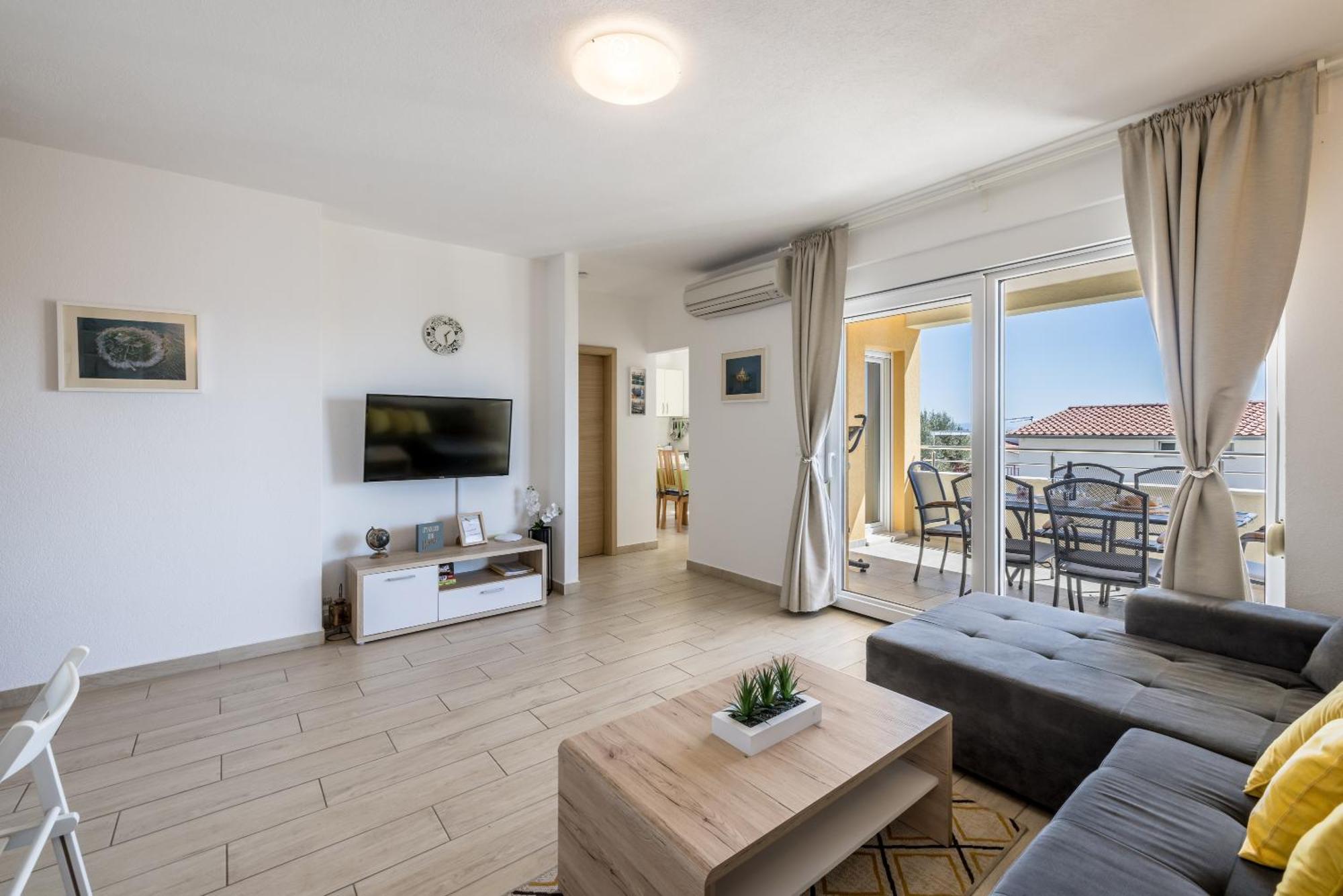 Apart Sa Terasom 250M Od Plaze,Parking,Wi Fi,Rostilj Трогир Экстерьер фото