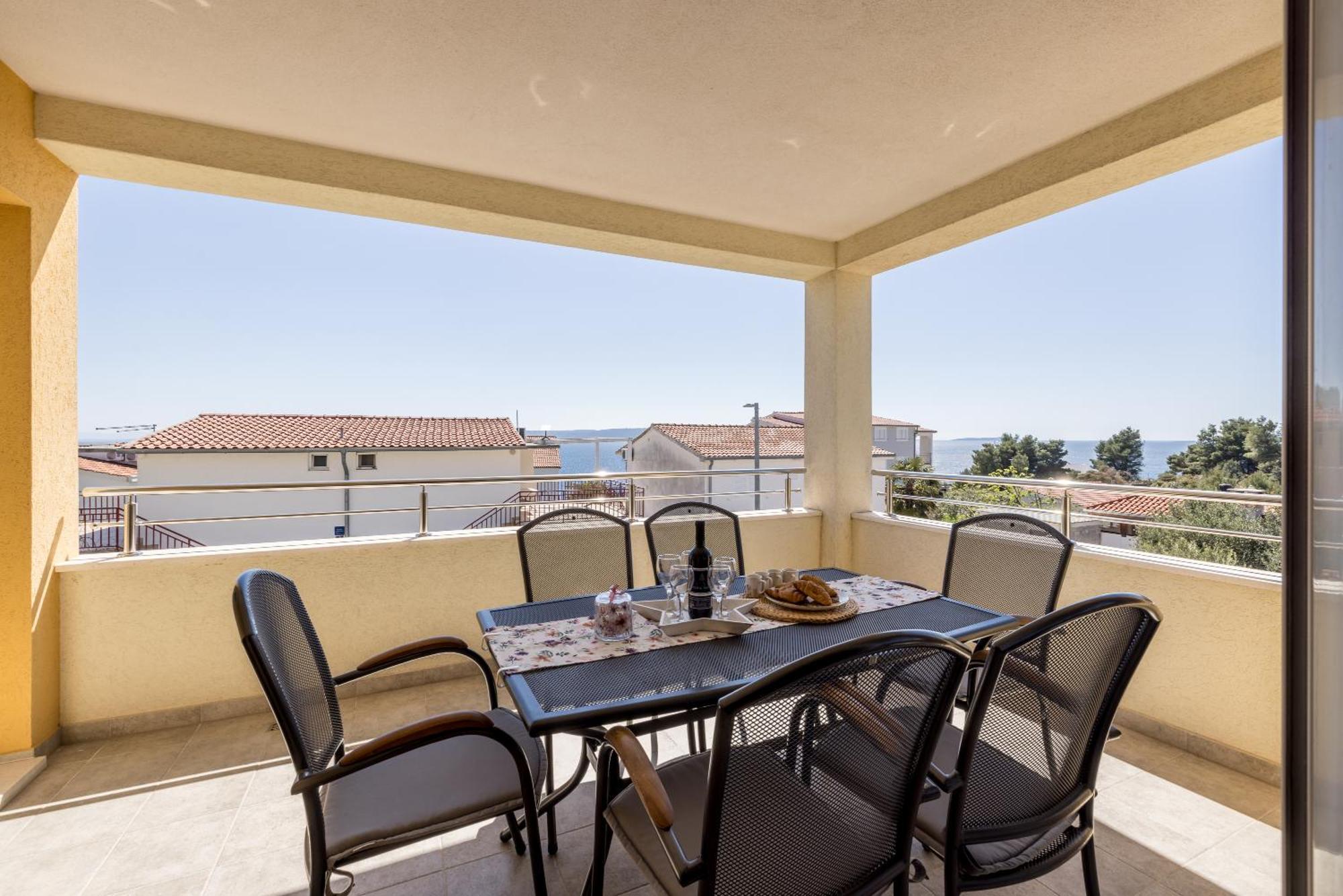 Apart Sa Terasom 250M Od Plaze,Parking,Wi Fi,Rostilj Трогир Экстерьер фото