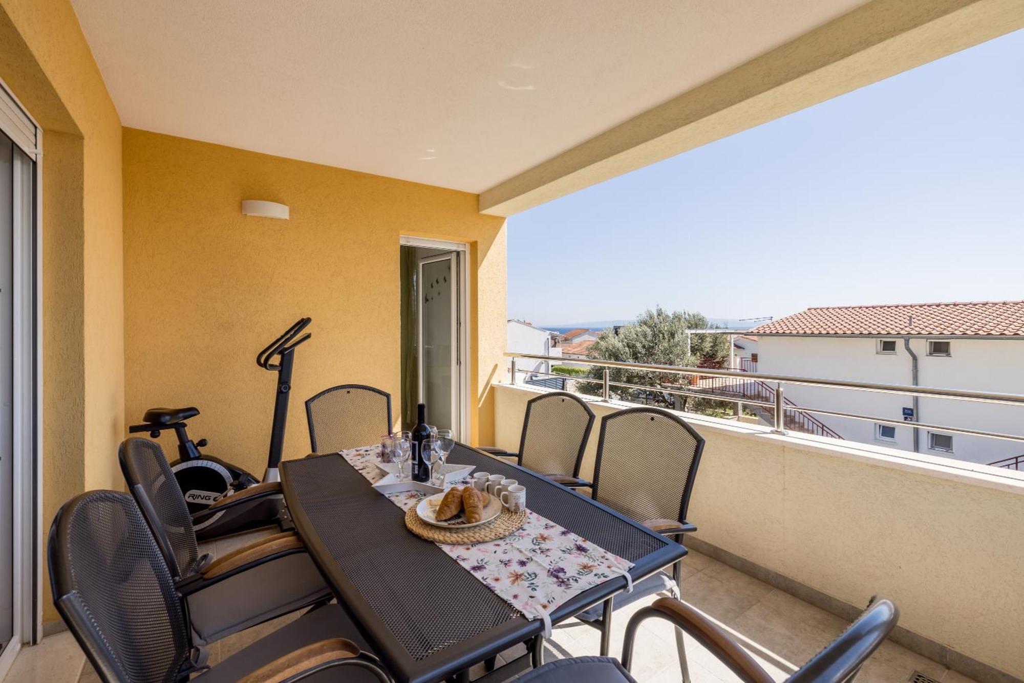 Apart Sa Terasom 250M Od Plaze,Parking,Wi Fi,Rostilj Трогир Экстерьер фото