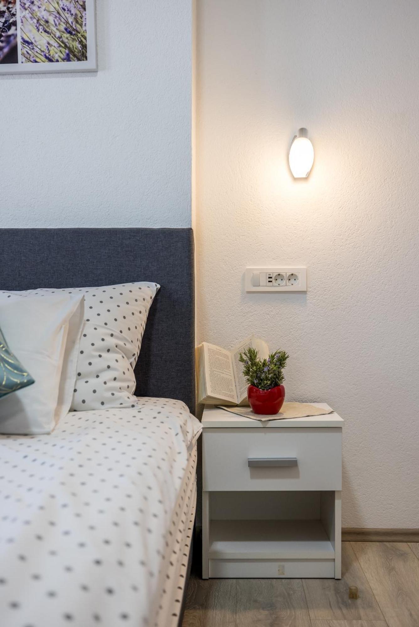 Apart Sa Terasom 250M Od Plaze,Parking,Wi Fi,Rostilj Трогир Экстерьер фото