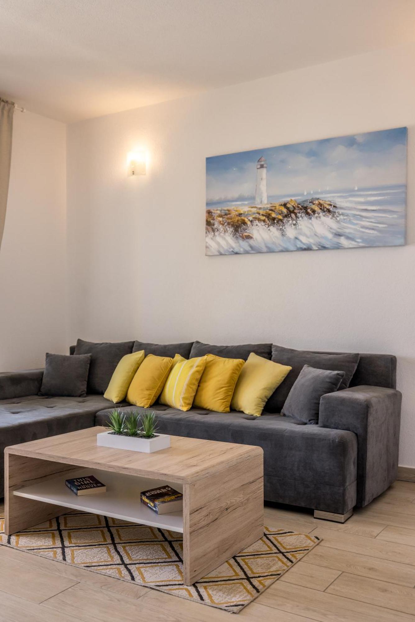 Apart Sa Terasom 250M Od Plaze,Parking,Wi Fi,Rostilj Трогир Экстерьер фото